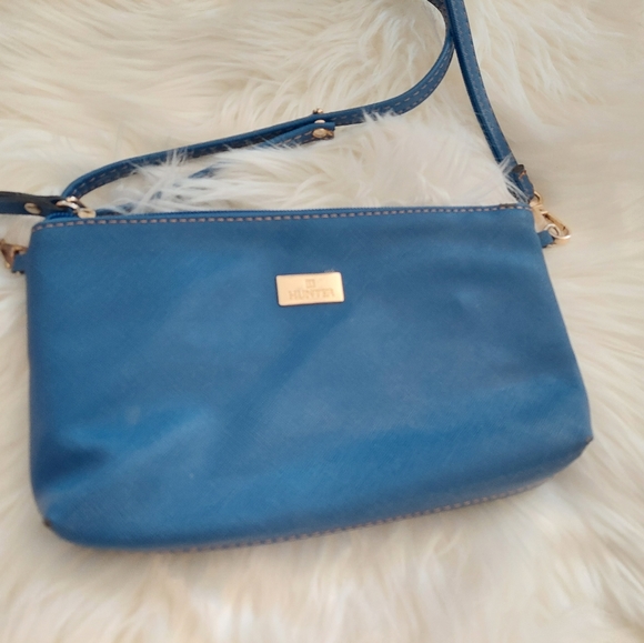 4 cute clutches (red yellow blue and black) - Picture 8 of 15